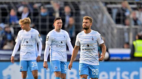 Am Samstag geht es für die Löwen gegen Waldhof Mannheim. Die Mannschaft muss liefern, um die Aufstiegsjagd einzuleiten.
