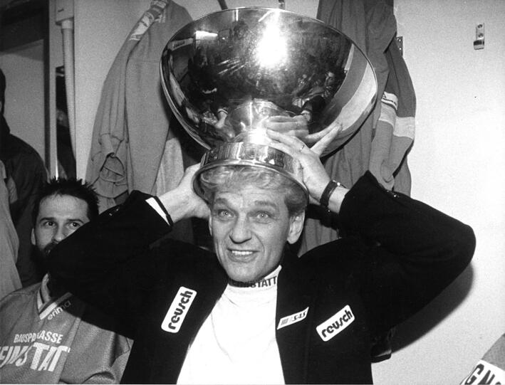 Sieger mit Hedos: Trainer Nilsson.