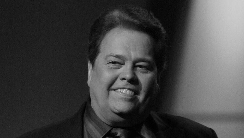 Alan Osmond ist am 20. April gestorben. Er litt jahrzehntelang an MS. Die genaue Todesursache gab die Familie zun&auml;chst nicht bekannt.