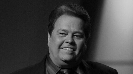 Alan Osmond ist am 20. April gestorben. Er litt jahrzehntelang an MS. Die genaue Todesursache gab die Familie zun&auml;chst nicht bekannt.
