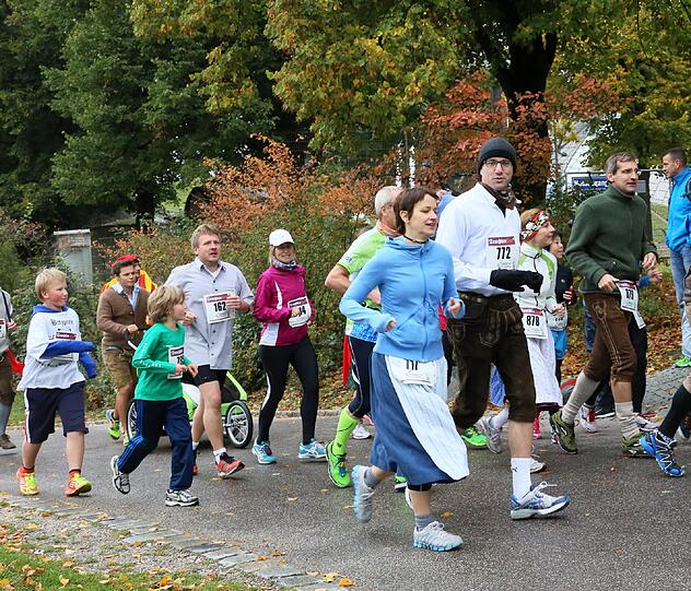 Die Bilder vom Trachtenlauf.