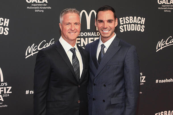 Ralf Schumacher und Partner Étienne machen seit 2024 kein Geheimnis mehr um ihre Beziehung. Ralf Schumacher und Partner Étienne machen seit 2024 kein Geheimnis mehr um ihre Beziehung.