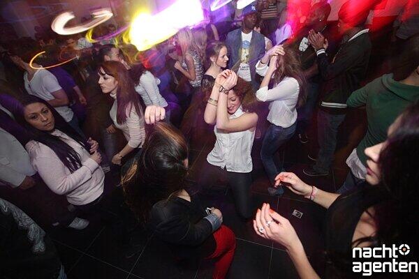 Hier sind laut Selbstbeschreibung die Stars dahoam: Im Crown's Club bei "miSery - Home of the Stars" am Donnerstag. Mehr Bilder unter: www.nachtagenten.de