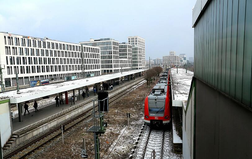 Der S-Bahnhof an der Donnersbergerbrücke.