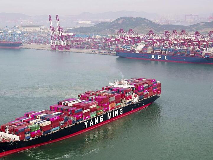 Mehr als jedes dritte EU-Unternehmen, das in China tätig ist, wird durch den Handelsstreit negativ beeinflusst.