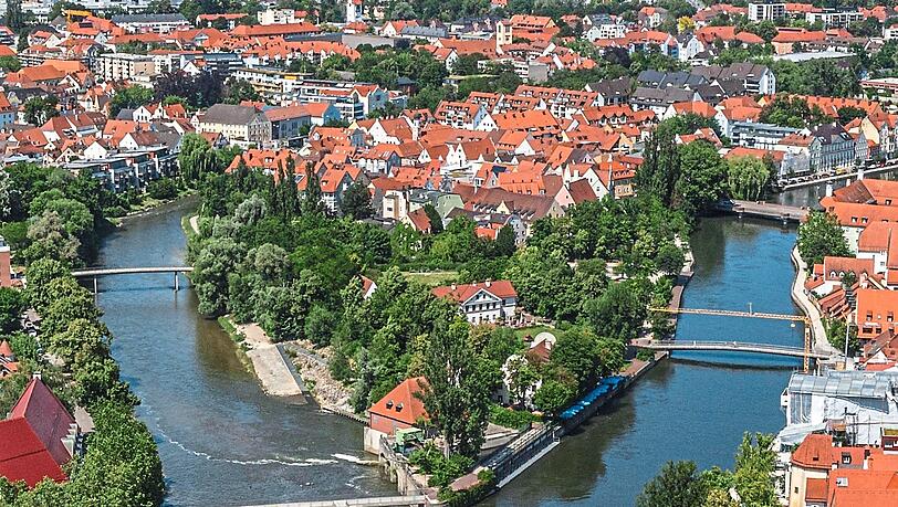 Eigentlich soll die Mühleninsel ein Naherholungsgebiet mit einer Ausgehmöglichkeit bleiben. So hat es zumindest die Stadt ursprünglich selbst beschlossen. Jetzt könnte es doch anders kommen.