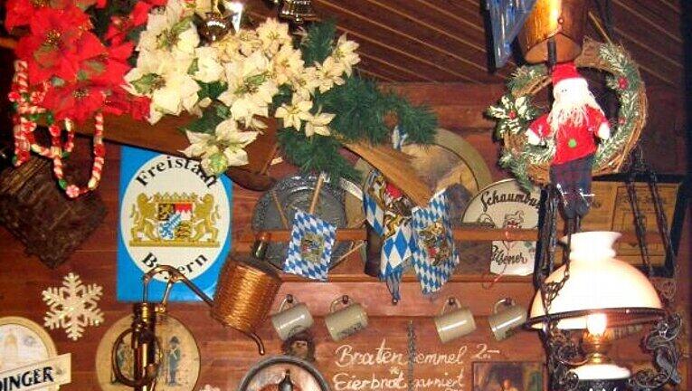 Urig und immer leibevoll dekonriert: So lieben die Stammgästen "ihren " Bierdeifi. Urig und immer leibevoll dekonriert: So lieben die Stammgästen "ihren " Bierdeifi.