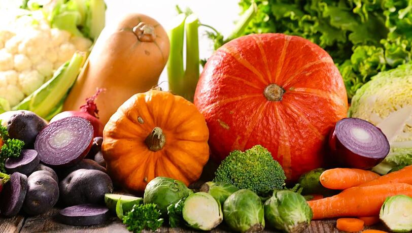 Im Herbst locken Kürbis, Wirsing und Rosenkohl in die Küche. Im Herbst locken Kürbis, Wirsing und Rosenkohl in die Küche.