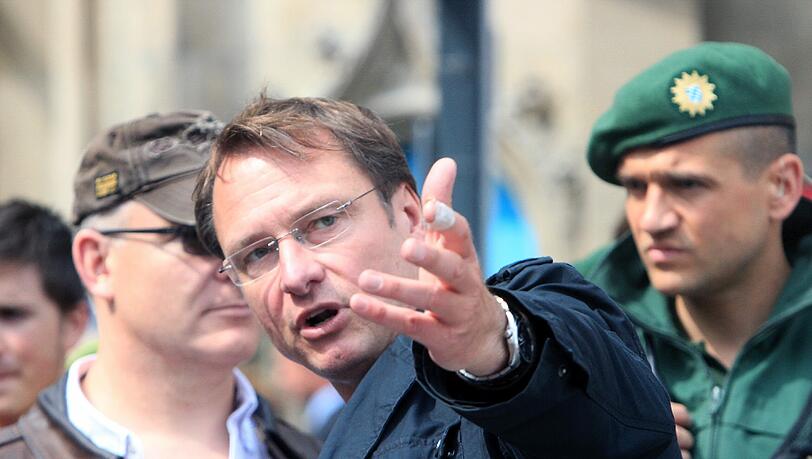 Moschee-Gegner Michael Stürzenberger und seine Partei "Die Freiheit" bei einer Kundgebung am Marienplatz. (Archivbild) Moschee-Gegner Michael Stürzenberger und seine Partei "Die Freiheit" bei einer Kundgebung am Marienplatz. (Archivbild)