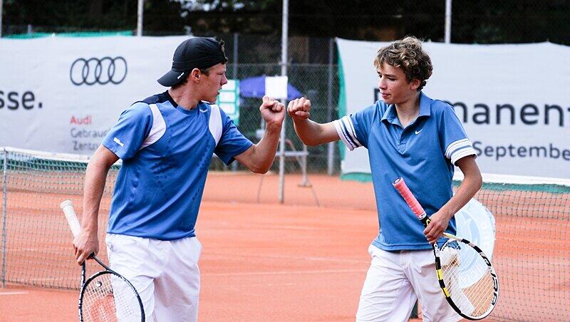 Sieger im Doppel: Luis Chab und Jonas Gleixner. Sieger im Doppel: Luis Chab und Jonas Gleixner.