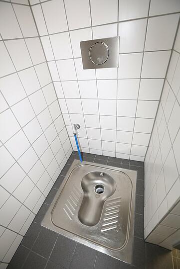 Impressionen aus dem neuen Ankunftszentrum im Euroindustriepark.