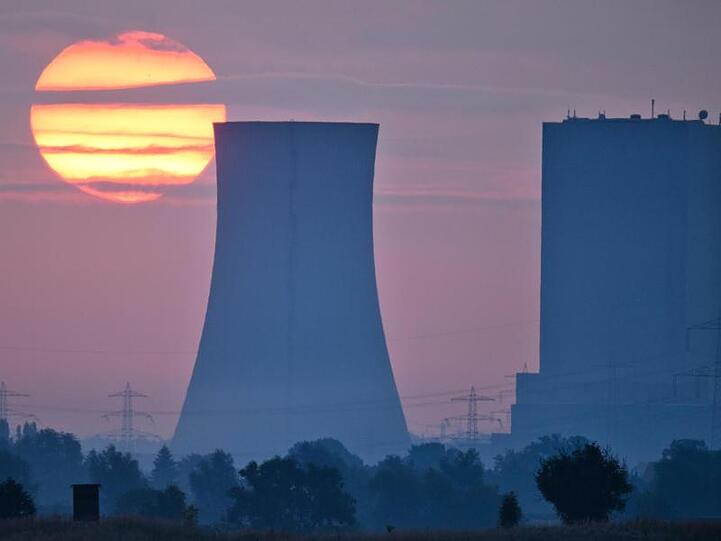 Die Bundesregierung will im September über Maßnahmen für mehr Klimaschutz entscheiden, um mittelfristige Klimaziele zu erreichen.