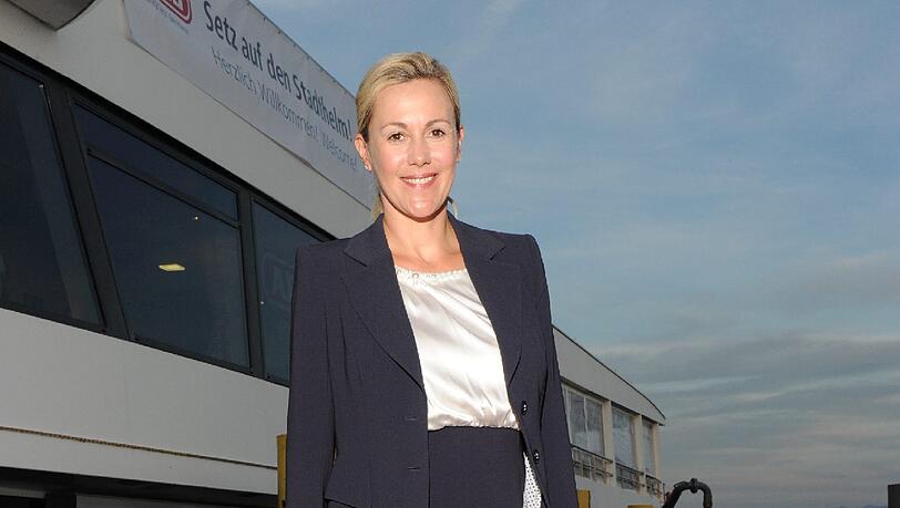 Bettina Wulff macht sich für das Tragen von Fahrradhelmen stark. Bettina Wulff macht sich für das Tragen von Fahrradhelmen stark.