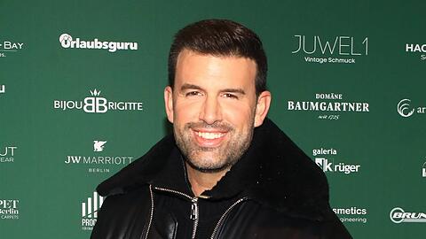 Bekannt wurde Jay Khan als Mitglied der Boyband US5.