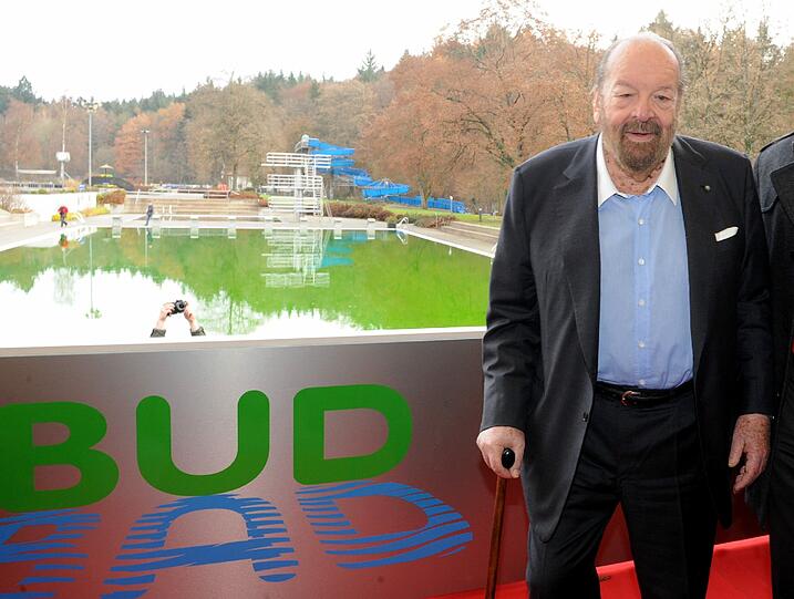 Carlo Pedersoli, besser bekannt als Bud Spencer, besuchte am Freitag das nach ihm benannte Freibad von Schwäbisch Gmünd.