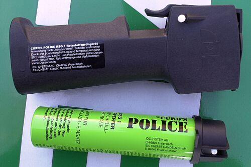 Ein Unbekannter hat in der Würzburger Innenstadt Reizgas oder Pfefferspray versprüht und dadurch am Donnerstagabend einen Großeinsatz von Feuerwehr, Rettungsdienst und Polizei ausgelöst. (Symbolfoto)