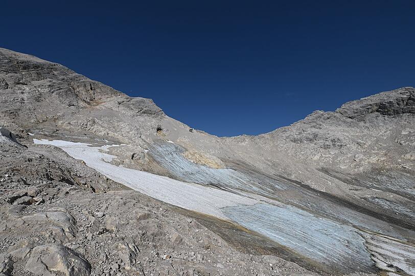 Der Nördlichen Schneeferner am Zugspitzplatt verliert jedes Jahr weiter an Masse. Der Nördlichen Schneeferner am Zugspitzplatt verliert jedes Jahr weiter an Masse.