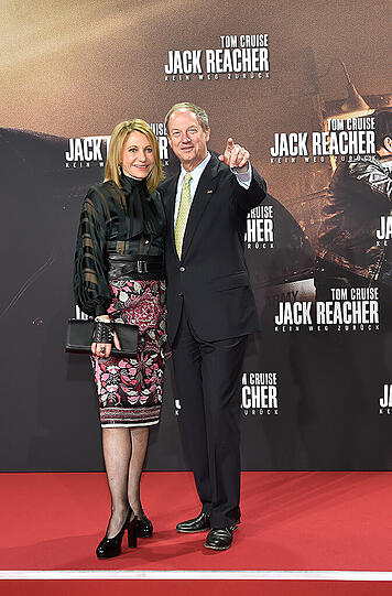 Der US-Botschafter in Deutschland, John B. Emerson und seine Frau Kimberly.