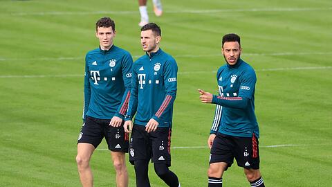 Drei von insgesamt acht Franzosen im Team des FC Bayern (v.l.): Benjamin Pavard, Lucas Hernández und Corentin Tolisso.
