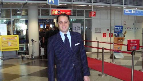 Nicolai Schwarzer will sich jetzt wieder um sein Kerngeschäft, dem Handel mit Immobilien, kümmern. Das geplante Invest mit 1860 ist beendet. Nicolai Schwarzer will sich jetzt wieder um sein Kerngeschäft, dem Handel mit Immobilien, kümmern. Das geplante Invest mit 1860 ist beendet.