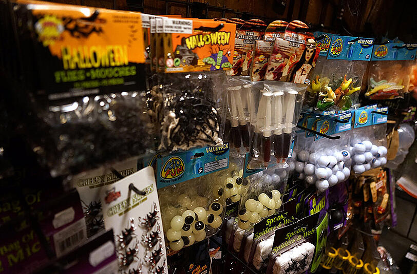 Der Halloween Gore Store bietet alles, was das Herz eines Horror-Fans begehrt.