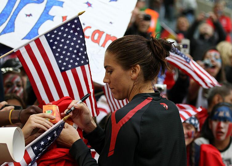 Die schönste Entdeckung der Frauen-WM: Hope Solo. Sie steht mit dem US-Team im Finale.