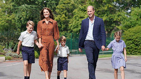 Prinzessin Kate, Prinz William und ihre gemeinsamen Kinder Prinz George, Prinz Louis und Prinzessin Charlotte &ndash; in Brasilien verriet der Prinz, wie sie die Kinder &uuml;ber die Krebserkrankung ihrer Mutter aufgekl&auml;rt haben.