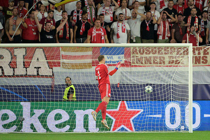 Manuel Neuer war beim Schuss von Mislav Orsic machtlos.