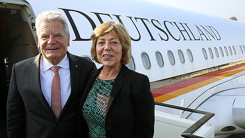 Bundespräsident Joachim Gauck gemeinsam mit seiner Lebensgefährtin Daniela Schadt.