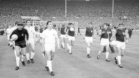 Am 19. Mai 1965 trafen die Löwen im Finale des Europapokals der Pokalsieger im Wembleystadion auf West Ham United und unterlagen mit 0:2.