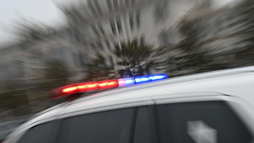 Die Polizei ermittelt gegen den Betreiber und das Küchenpersonal des Kindergartens. (Symbolbild)