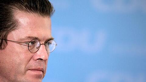 Bundesverteidigungsminister Karl-Theodor zu Guttenberg