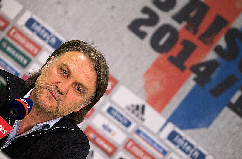 Dietmar Beiersdorfer sieht eine Entwicklung bei der Mannschaft.
