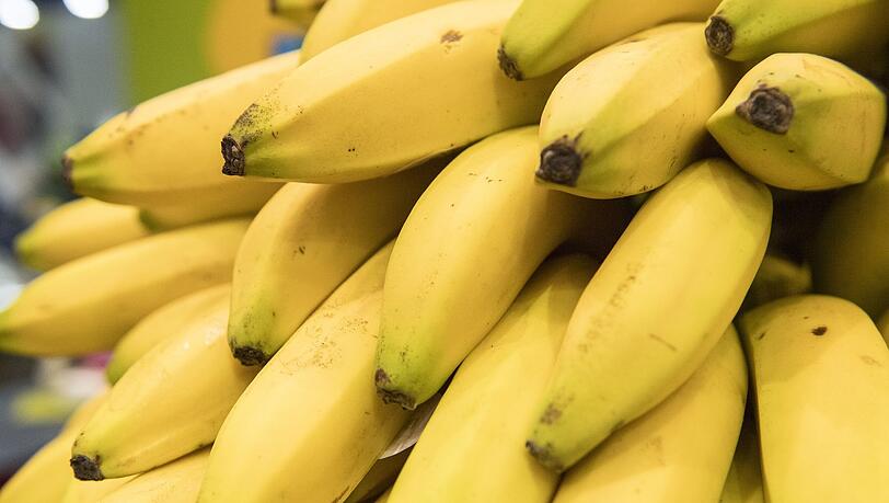 Bananen lindern den Schmerz in der Speiseröhre. Bananen lindern den Schmerz in der Speiseröhre.
