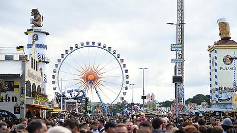 Der Gastronom Alexander Egger erkl&auml;rt, warum er dieses Jahr seine "M&uuml;nchner Stubn" nicht auf der Wiesn betreiben will. (Archivbild)