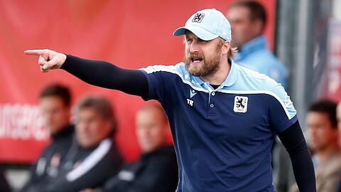 Trainer des TSV 1860: Daniel Bierofka.