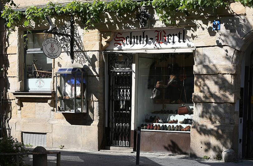 Hier lebt altes Handwerk noch: der Laden in der Kohlstraße 3 von außen.