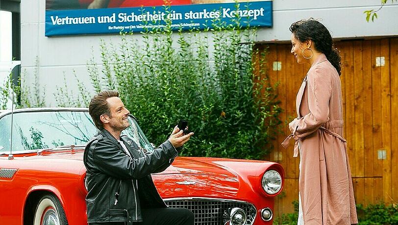 "Alles was zählt": Malu nimmt Justus' Heiratsantrag glücklich an "Alles was zählt": Malu nimmt Justus' Heiratsantrag glücklich an