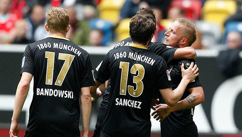 Die Löwen bejubeln das 1:0. Am Ende stand's 1:1. Die Löwen bejubeln das 1:0. Am Ende stand's 1:1.