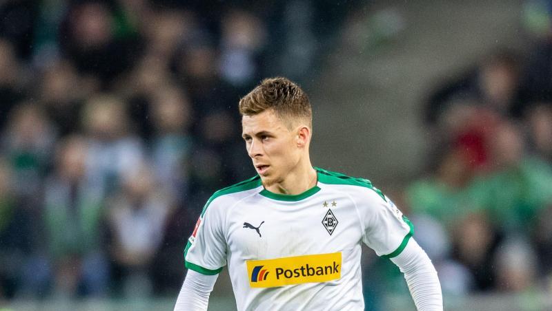 Gladbachs Thorgan Hazard soll vor einem Wechsel nach Dortmund stehen. Gladbachs Thorgan Hazard soll vor einem Wechsel nach Dortmund stehen.