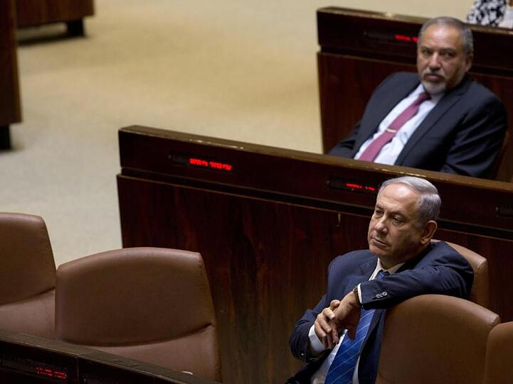 Benjamin Netanjahu hat bis Mittwochabend Zeit, eine Koalition zu bilden. Andernfalls drohen Neuwahlen.