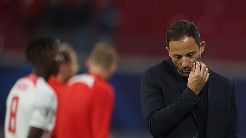Leipzigs Trainer Domenico Tedesco nach der Niederlage gegen Schachtjor Donezk.