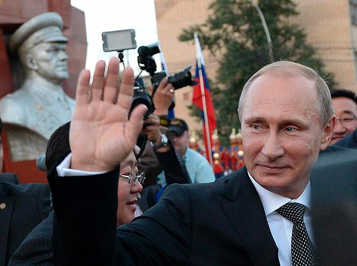 Russlands Präsident Wladimir Putin, hier auf Besuch in der Mongolei, sorgt in den USA für heftige Debatten.