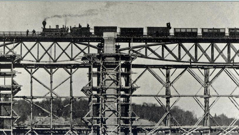 Vor der Betriebsaufnahme fand im September 1857 ein Belastungstest statt. Vor der Betriebsaufnahme fand im September 1857 ein Belastungstest statt.