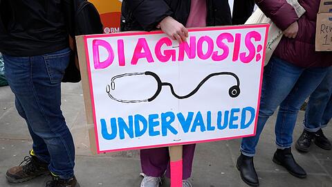 Bei dem angekündigten Streik in Großbritannien sollen keine Bereiche des Gesundheitsdienstes verschont bleiben.