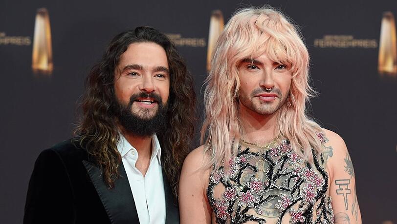 Bill und Tom Kaulitz erinnern sich bei "Aspekte" an Hass und Gewalt in ihrer alten Heimat. Bill und Tom Kaulitz erinnern sich bei "Aspekte" an Hass und Gewalt in ihrer alten Heimat.