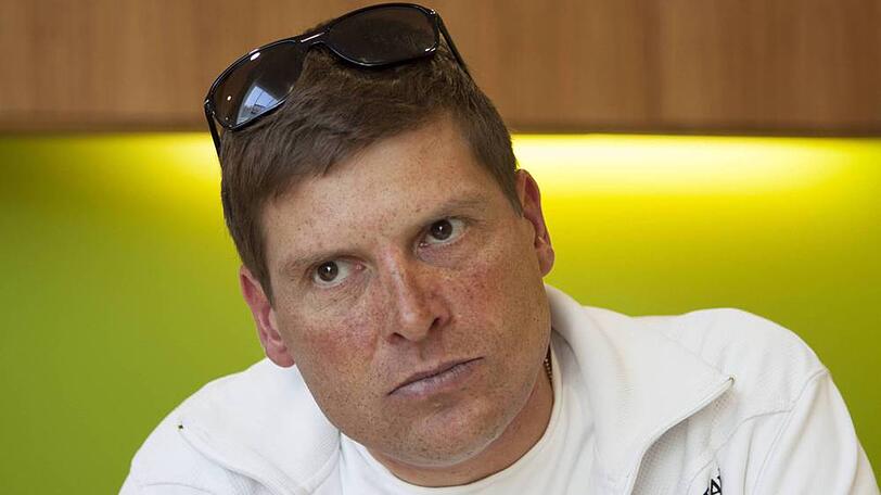 2018 wurde Jan Ullrich auf Mallorca von der Polizei festgenommen, nachdem er auf dem Grundstück von Nachbar Til Schweiger, in alkoholisiertem Zustand randaliert und dessen Gäste bedroht haben soll. Er kündigte nach dem Vorfall an, sich in Therapie zu begeben, und reiste nach Deutschland. In Frankfurt soll er unter Alkohol- und Drogeneinfluss eine Escort-Dame gewürgt haben. Nach seiner Freilassung aus dem Polizeigewahrsam wurde er in eine psychiatrische Klinik eingewiesen. Mittlerweile sei er nach eigenen Angaben "clean" und habe wieder Kontakt zur Familie.