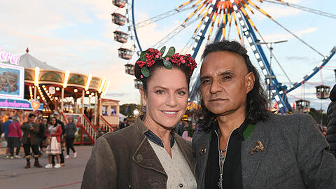 Frisch frisiertes Paar: Christine Neubauer und ihr Partner José Campos auf der Wiesn.