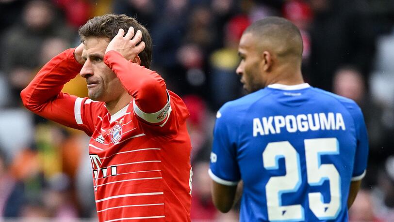 Thomas Müller (l) und die Bayern kamen nicht über ein Remis gegen Hoffenheim hinaus.