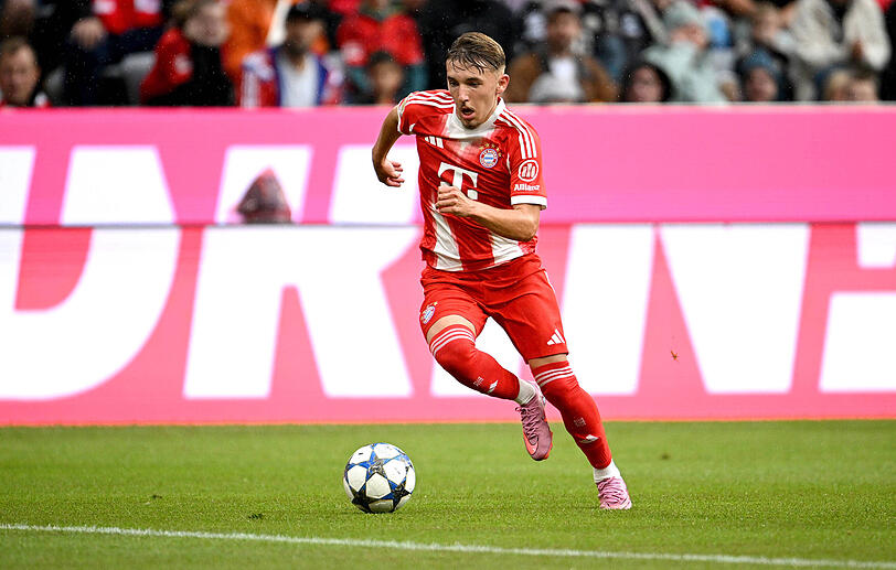 Lennart Karl im Test spiel des FC Bayern gegen Olympique Lyon. Der Youngster darf sich berechtigte Hoffnungen auf Einsatzzeit bei den Profis machen.